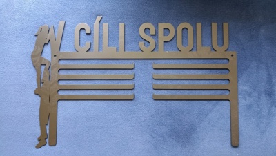 Kovový věšák na medaile - v cíli spolu - poškozený kus